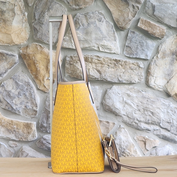 Michael Kors Carter Logo LG Color-Block Tote SET - Picture 2 of 12